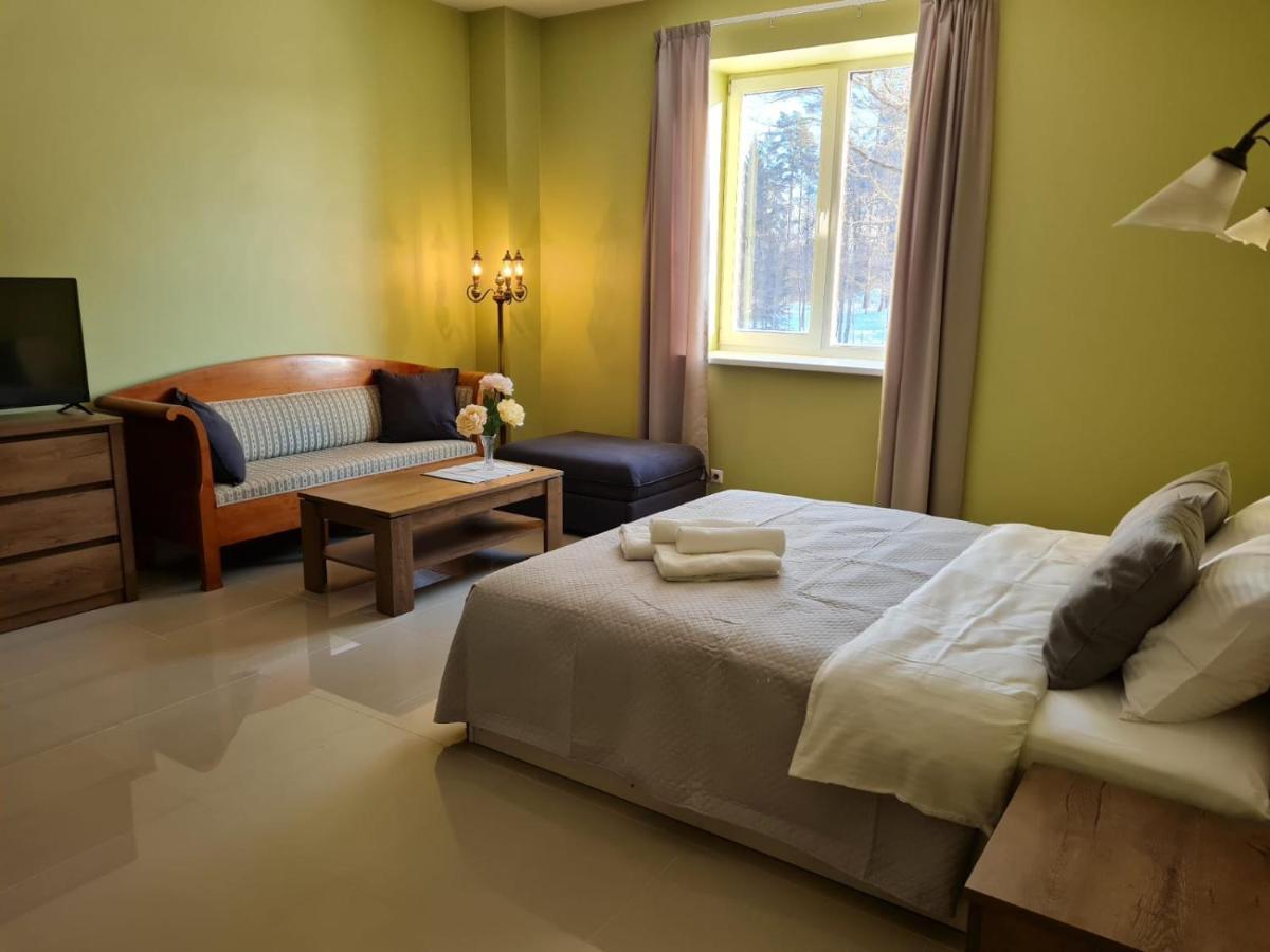 Grundenberga Hotel Baldone Bagian luar foto
